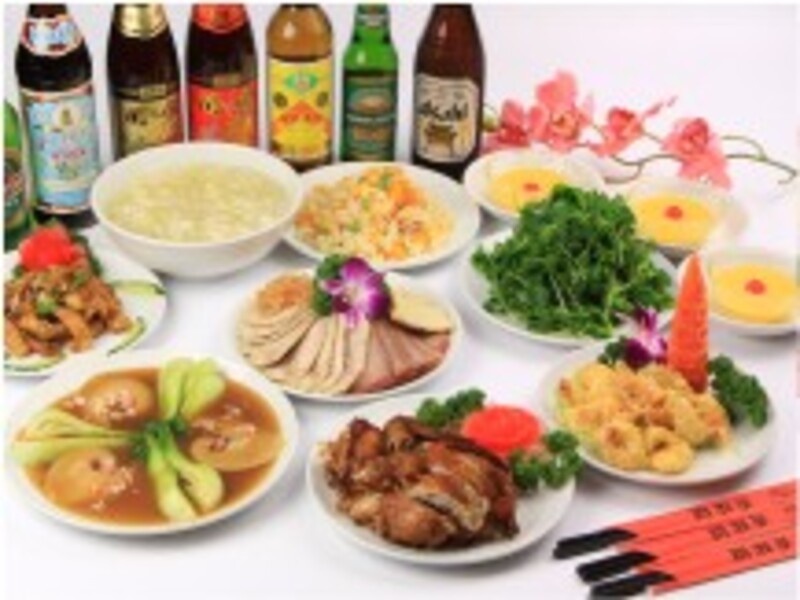 【満腹コース】2時間飲み放題＋料理9品⇒5258円（税込）
【豪華コース】2時間飲み放題＋料理10品⇒6798円(税込)！