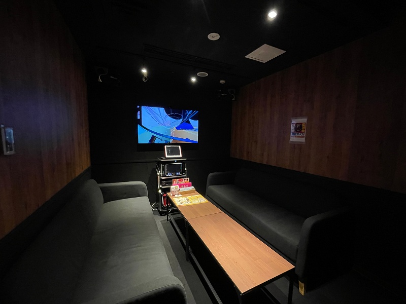 カラオケルーム②