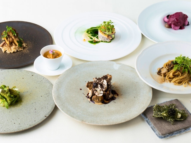 シェフこだわりの季節料理とソムリエセレクトのワイン。五感で楽しむイタリアンコースで、大切なゲストを最高のおもてなしでお迎えいたします。