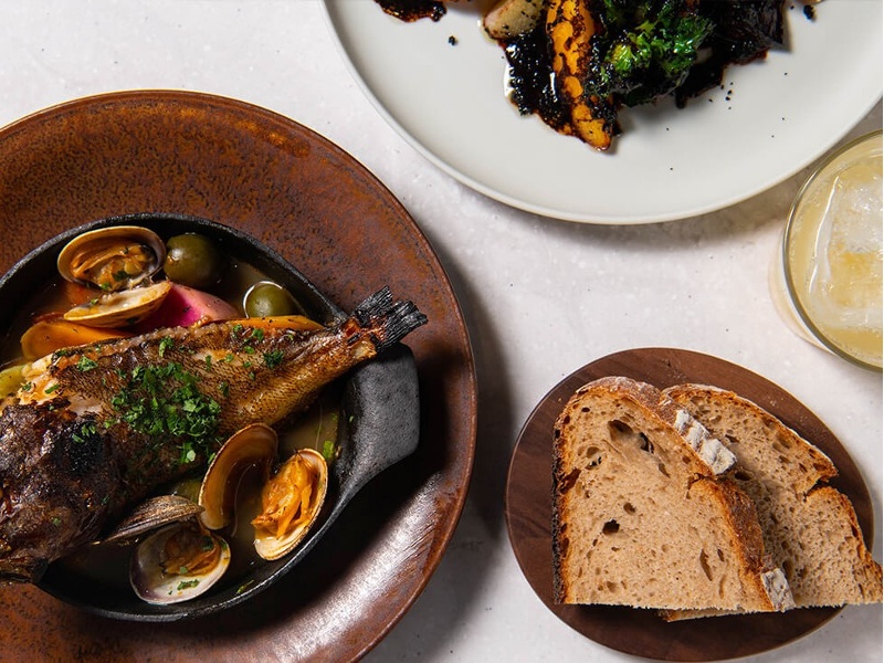 魚介と野菜の旨味を最大限に引き出す特製窯調理