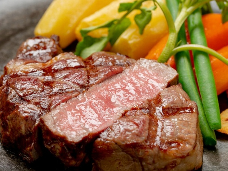 厳選した国産食材のみを使用。素材の良さを活かしたシンプルながらも奥深い味わいが、お客様の舌を唸らせます。