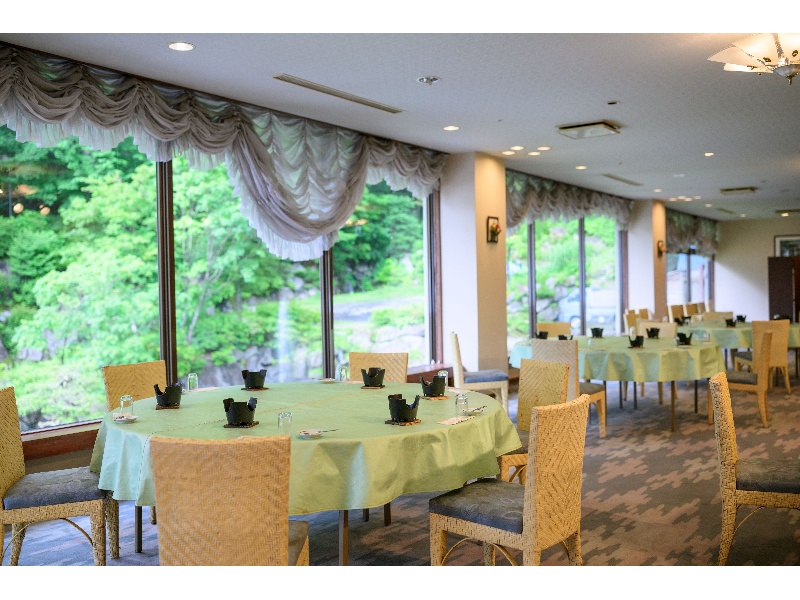 ギャラリーホール
洋食も和食宴会も可能です