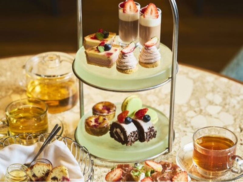 甘党や女子会にうれしい!アフタヌーンティーで思う存分スイーツをお楽しみください。