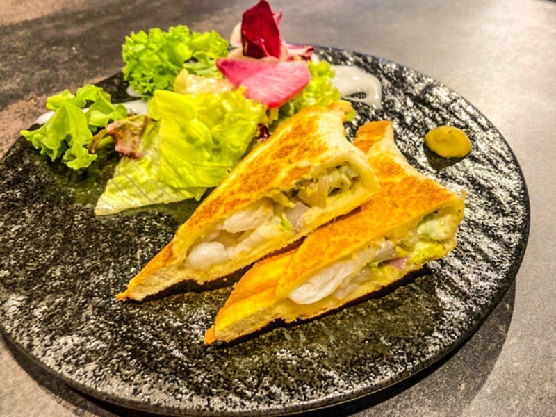 ハムチーズサンド