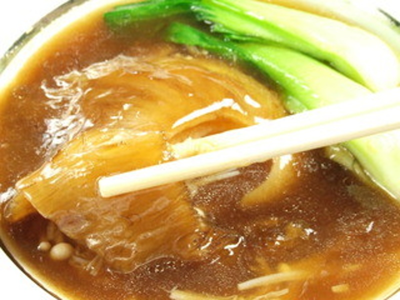 《気仙沼産毛鹿ふかひれ・活あわび姿煮》｜接待｜宴会｜誕生日記念日｜デート｜豪華美食『新・御馥（イーフー）コース A』￥12,396（税サ込￥15,000）