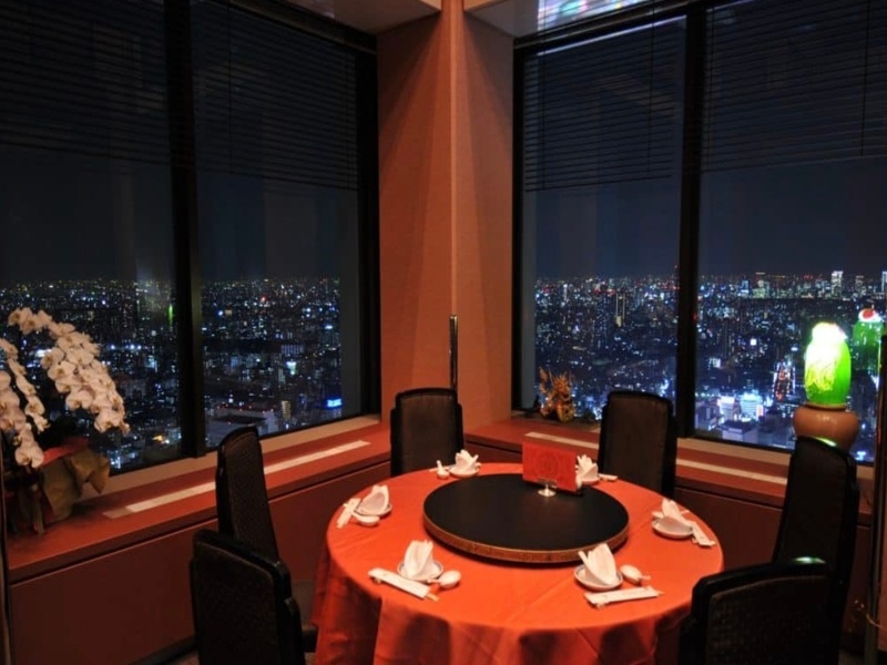 「夜景が見られる少人数用個室」
席タイプ：個室
人数：6名様まで
