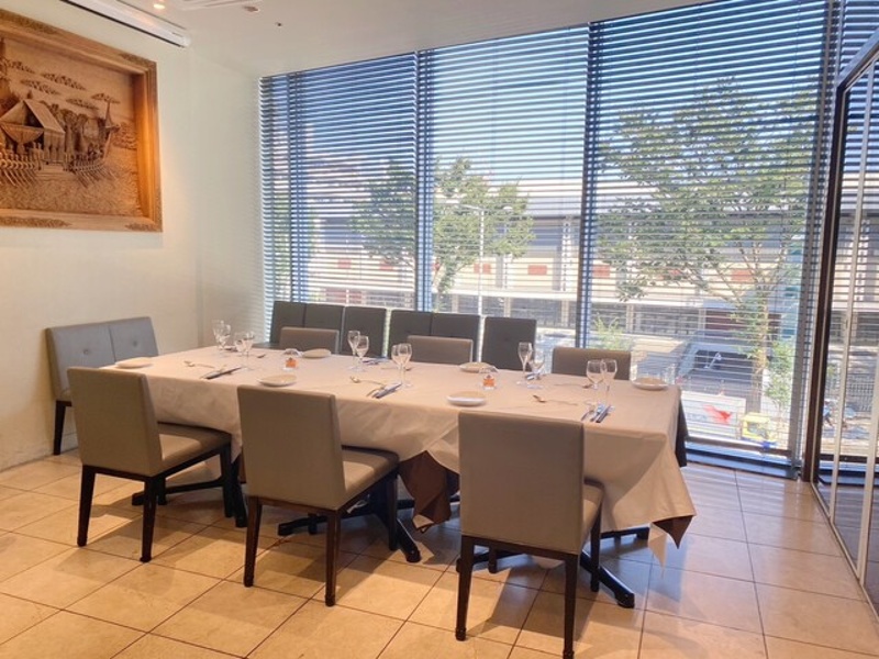 完全個室完備。
個室は少人数から20名様までのプライベートな集まりにも対応いたします。