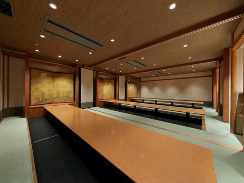 堀ごたつ　最大８０名様 