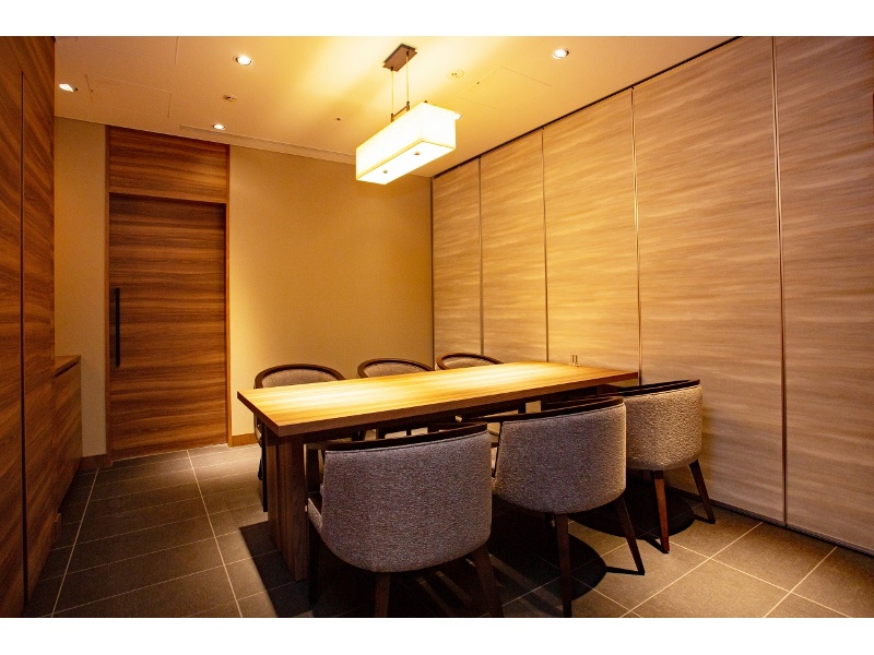 レストランアヴァンシア内個室「楓」