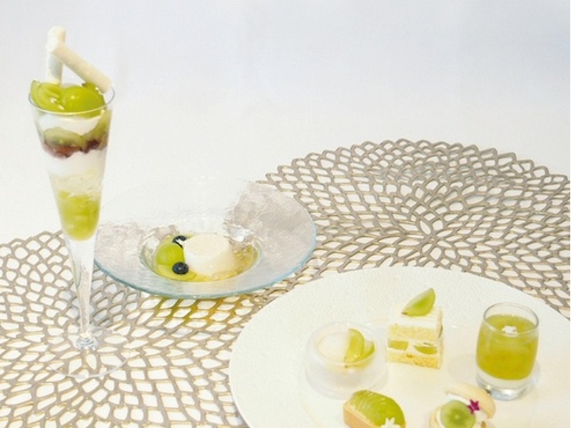 前菜からデザートまで、シェフの技が光る美食をご堪能。