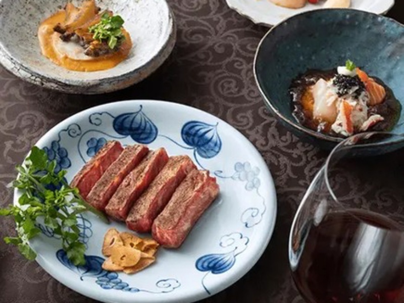 【ディナー】外苑コース◇国産牛サーロインステーキを味わう鉄板焼コース◇