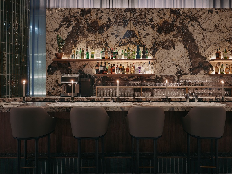 BARが併設されております。こだわりのオリジナルカクテルで宴会が盛り上がること間違いなし。