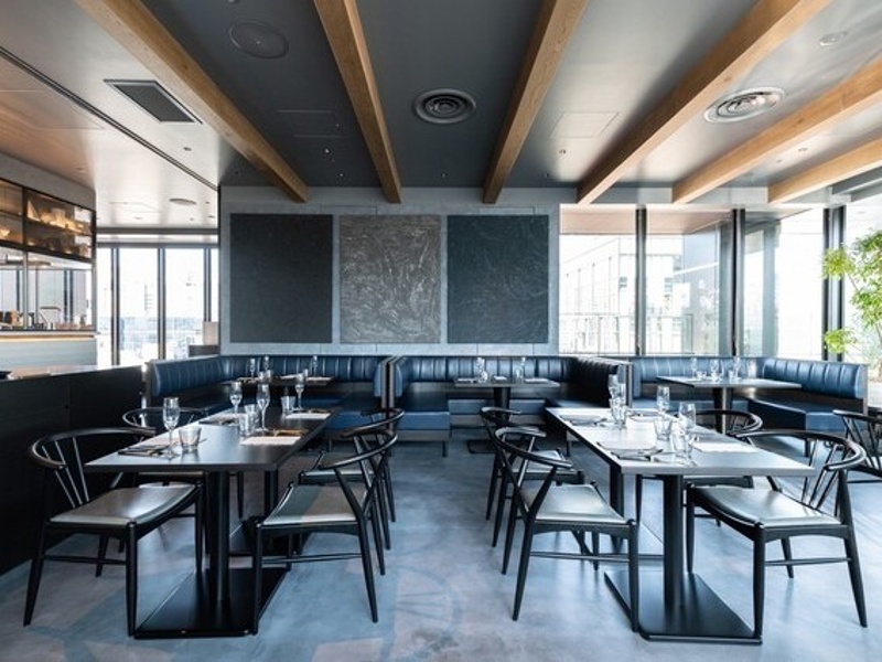 ランチとディナーではまた違った雰囲気を楽しめます。