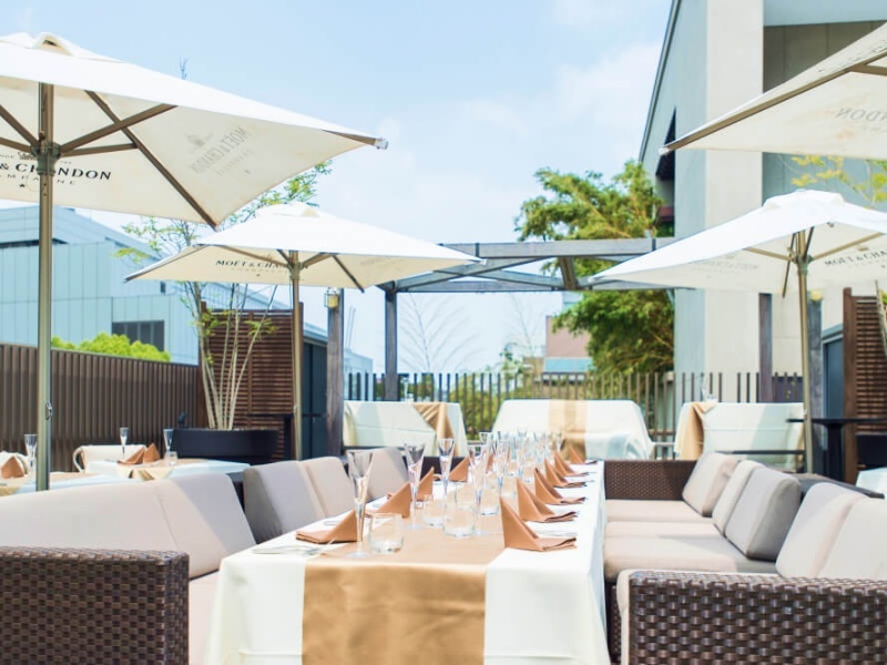 オープンテラス席
開放的な雰囲気でのパーティーにおすすめ。
オープンテラス席ではペット同伴も可能です。（カート・ゲージ必須）