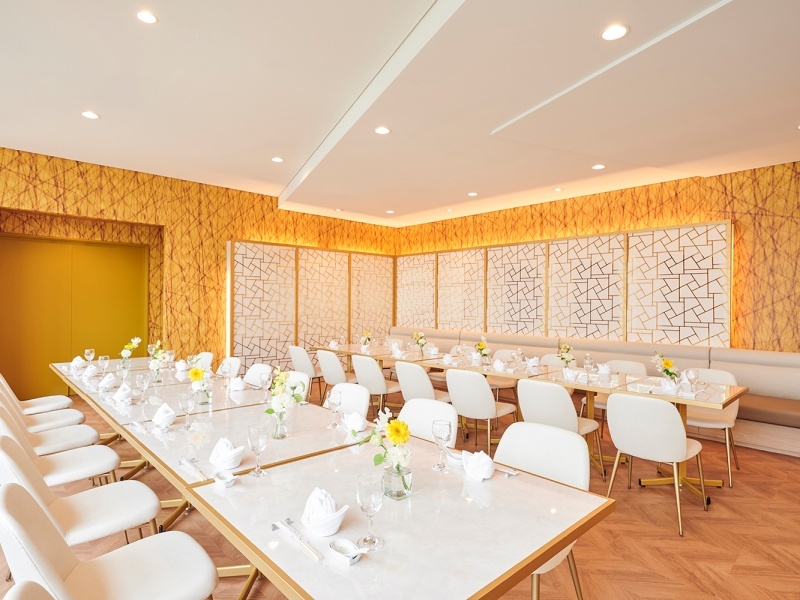 富岡八幡宮のお参りや、深川不動尊の護摩焚き後のお食事にも最適です。最大80名様まで可能なスペースをご用意しており、お気軽なランチ、ディナーからご宴会・ご法要まで幅広くご利用いただけます。