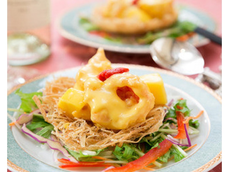 【WEB予約限定・大人気の胡麻揚げ付】｜女子会｜個室も選べる！海鮮料理、牛肉料理、絶品ふかひれスープなど全7品＋乾杯グラスワイン！5,830円 ⇒ 4,800円（税込）