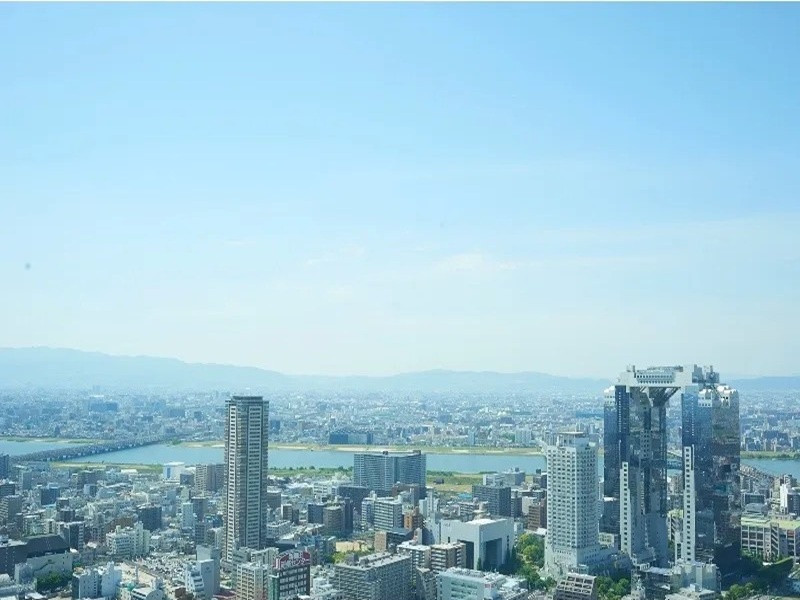 レストランよりも広々とした空間で、大切な方と特別な時間をお過ごしください。