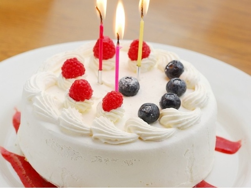 【サプライズケーキ】