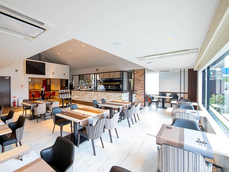 最大50名様まで対応の貸切プランが大人気！おしゃれな空間で本格イタリアンをご堪能いただけます。ご予算・人数に応じて柔軟にご対応しますので、まずはお気軽にご相談ください。