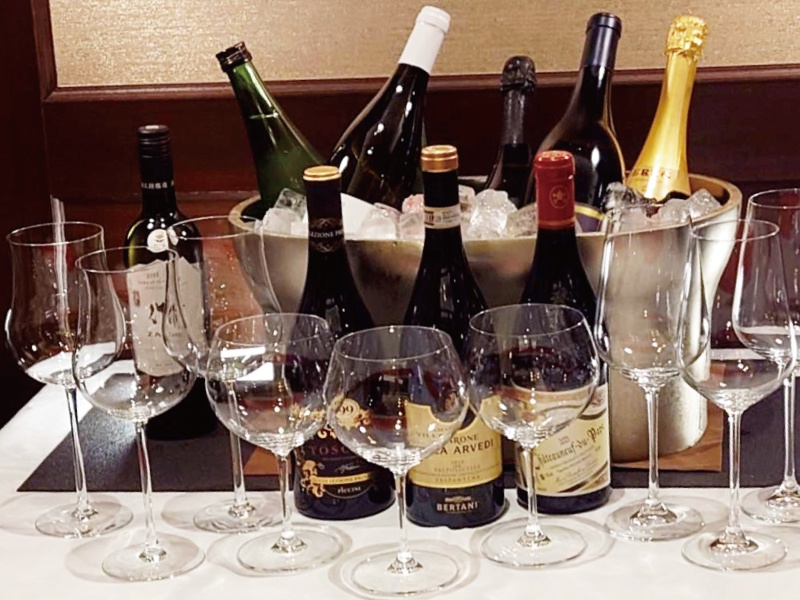 ご希望に応じてドリンクのペアリングも承ります。