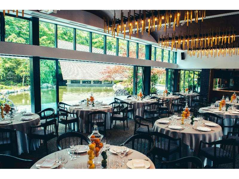 【宴会場｜新館】ザ オリエンタルルーム
(着席80名様/立食90名様/スクール54名様/シアター100名様)